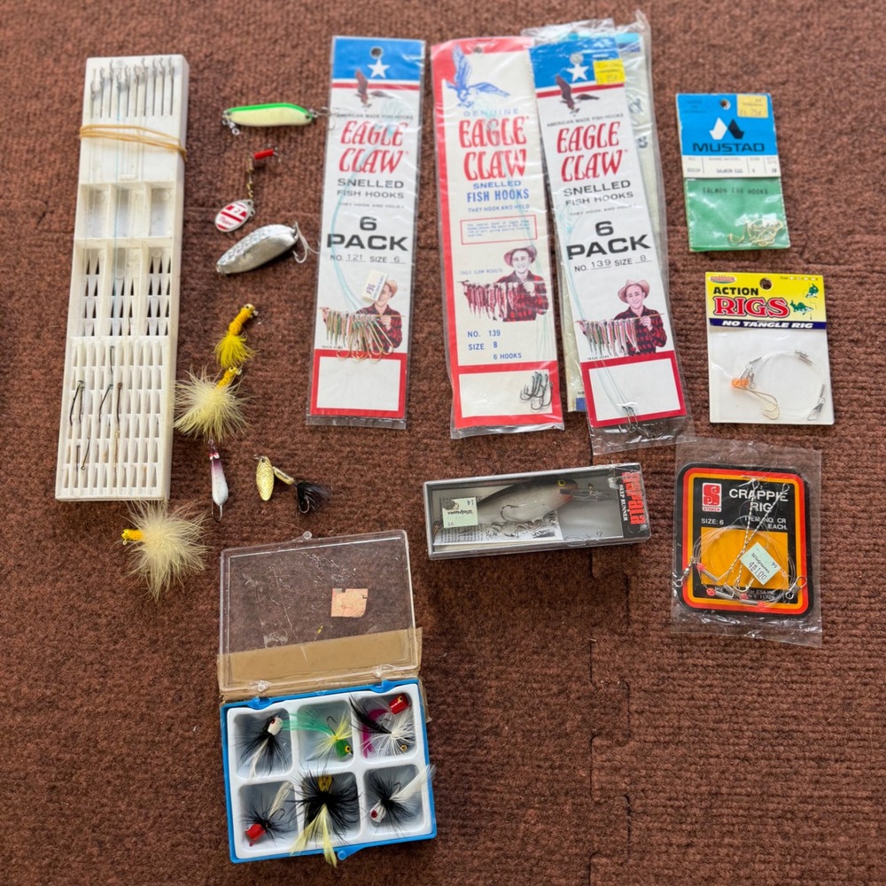 Vintage Fishing‎ Lure & Hook Lot Rapala Shad Rap Eagle Claw Mustad Mepps Rigs